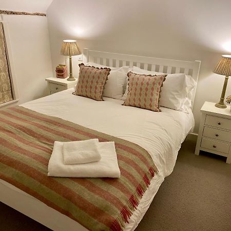 The Three Hills Hotel Bartlow Exterior foto