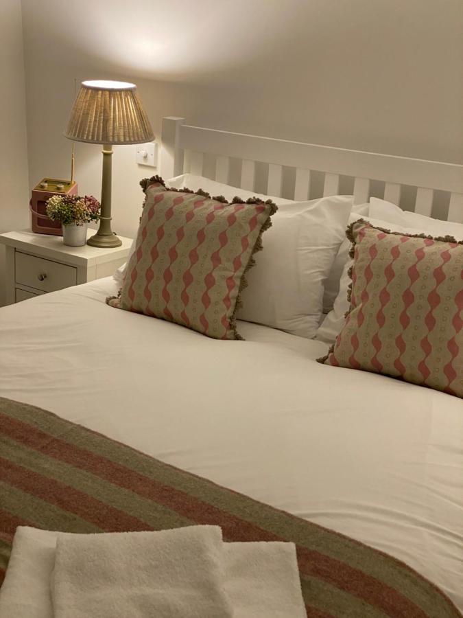 The Three Hills Hotel Bartlow Exterior foto